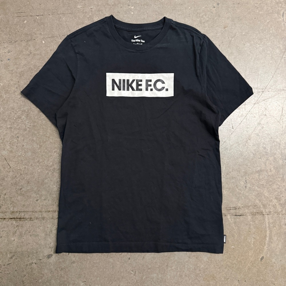 Nike FC Mens Graphic T-Shirt Black White Box Logo Short Sleeve Tee Size M